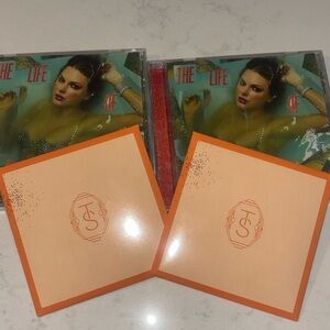 The Life Of a Showgirl LOT of 2 CDS TAYLOR SWIFT